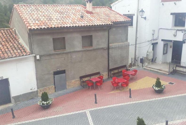 Hostal Los Ojos De Gabriel El Vallecillo Екстериор снимка